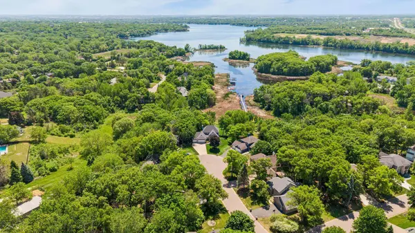 18706 Kanabec CT, Lakeville, MN 55044