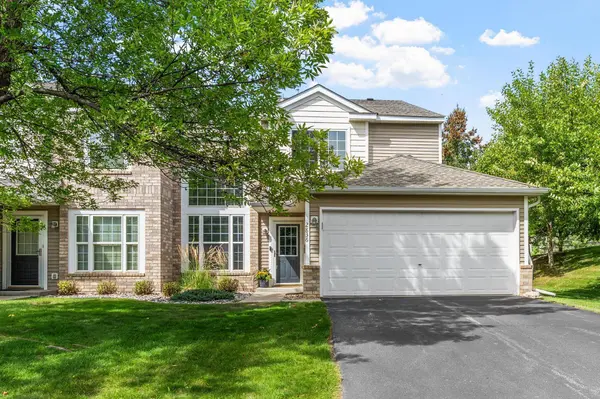2836 Coach CT, Chanhassen, MN 55317