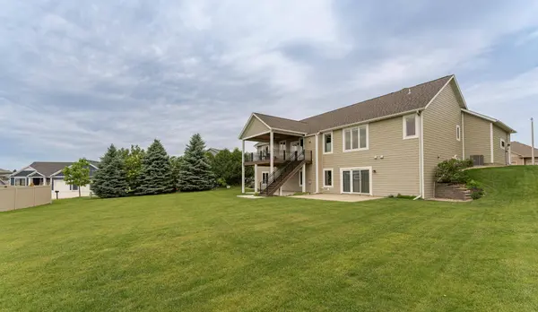 1664 Century Valley RD NE, Rochester, MN 55906