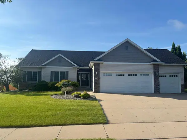 2706 Bandel DR NW, Rochester, MN 55901