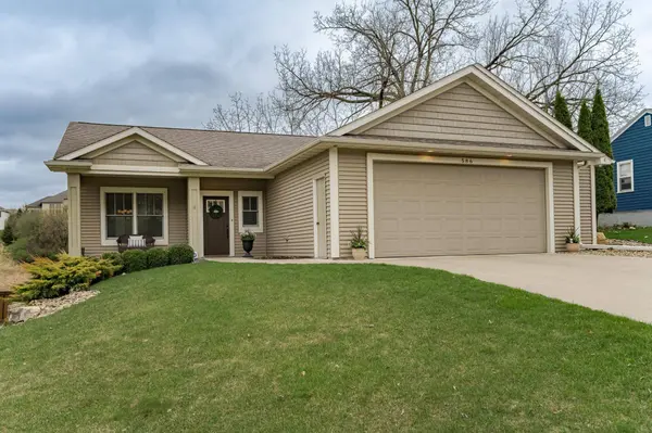 586 23rd AVE SW, Rochester, MN 55902