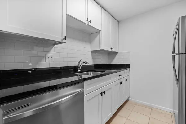 84 Grant St #7, Somerville, MA 02145