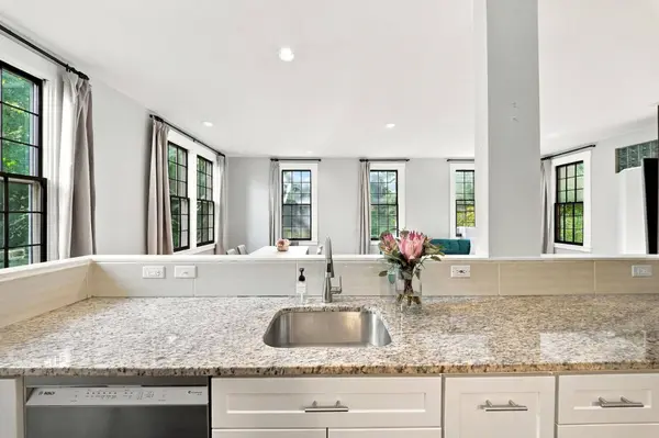 109 River St #2A, Cambridge, MA 02139