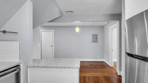 90 Cypress St #2, Watertown, MA 02472