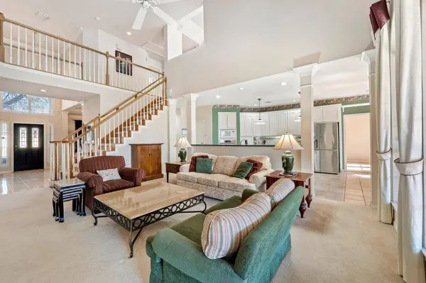 8205 Crabtree DR, Austin, TX 78750