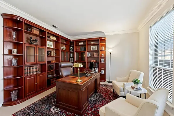 8205 Crabtree DR, Austin, TX 78750