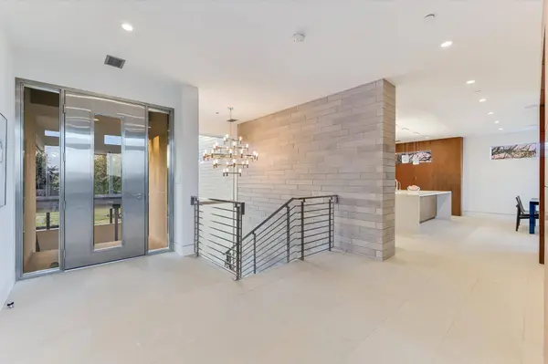 16 Sundown PKWY, Austin, TX 78746