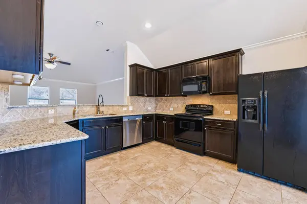 111 Sandstone TRL, Buda, TX 78610