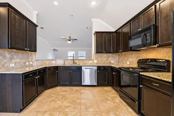 111 Sandstone TRL, Buda, TX 78610
