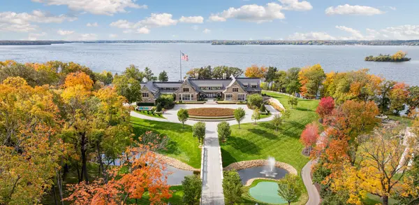 Zach Strouts - Real Estate Advisor - Engel Völkers Lake Minnetonka - Luxury Real Estate