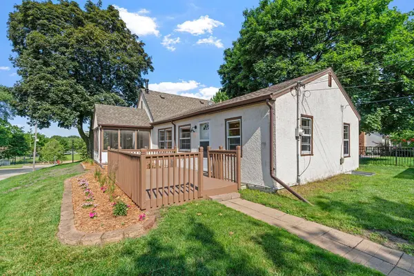 2216 W 57th ST, Minneapolis, MN 55419