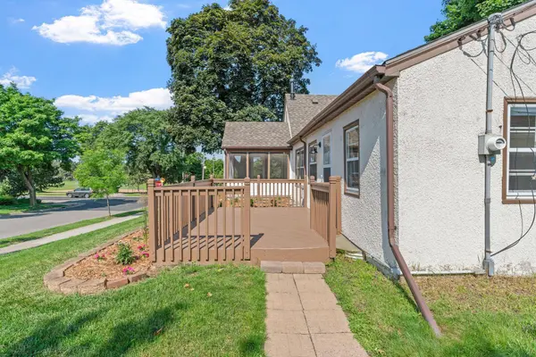 2216 W 57th ST, Minneapolis, MN 55419
