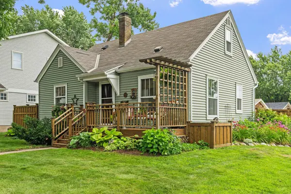 3253 Hampshire AVE S, Saint Louis Park, MN 55426