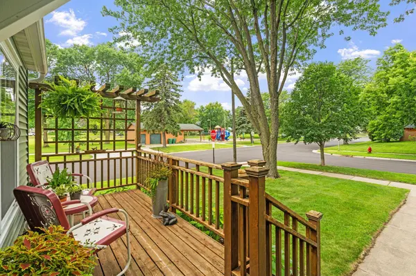 3253 Hampshire AVE S, Saint Louis Park, MN 55426