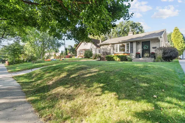 3732 Quebec AVE S, Saint Louis Park, MN 55426