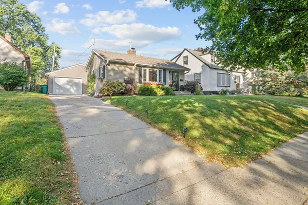3732 Quebec AVE S, Saint Louis Park, MN 55426