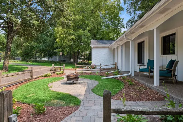 16805 Linden DR, Minnetonka, MN 55345