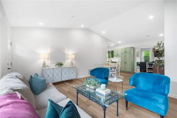 9 Worlaby Dr, Bella Vista, AR 72715