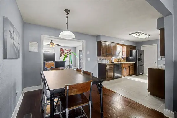 924 S 25th St, Rogers, AR 72758