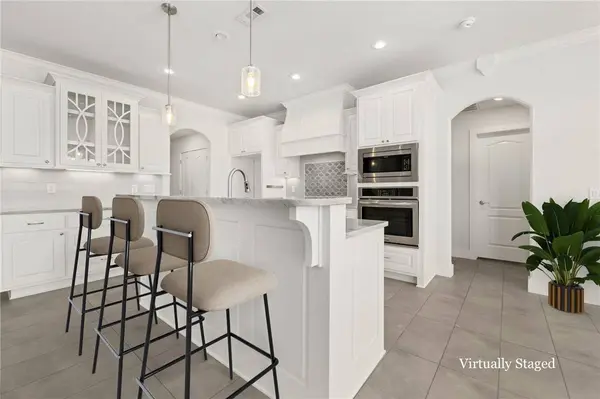 1210 Stoneybrook Ln, Bentonville, AR 72713