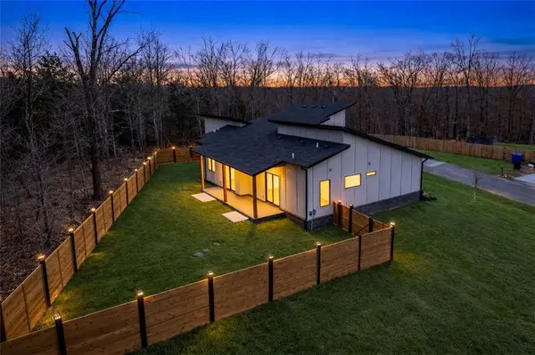 18 Grimsby Cir, Bella Vista, AR 72714