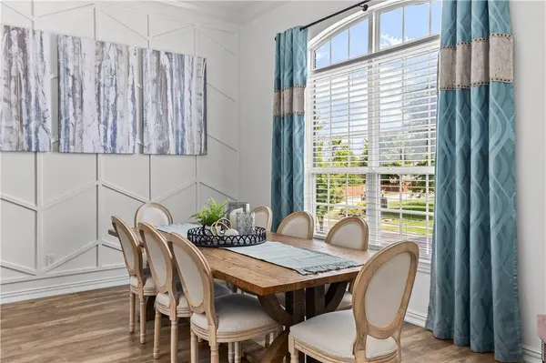 1301 NE Buckingham Blvd, Bentonville, AR 72712