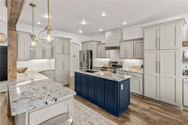 1301 NE Buckingham Blvd, Bentonville, AR 72712