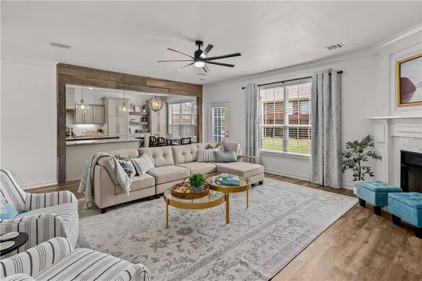 1301 NE Buckingham Blvd, Bentonville, AR 72712