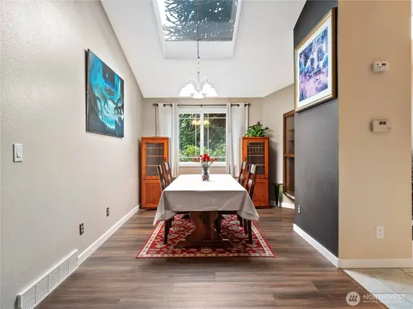 11327 28th DR SE, Everett, WA 98208