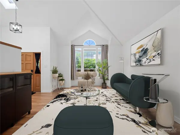 8221 122nd AVE NE, Kirkland, WA 98033