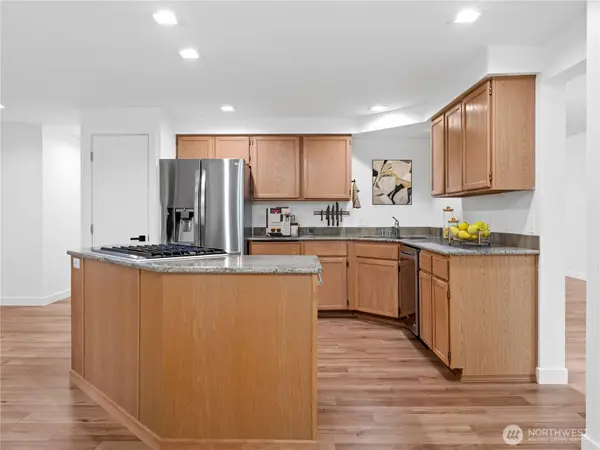 8221 122nd AVE NE, Kirkland, WA 98033