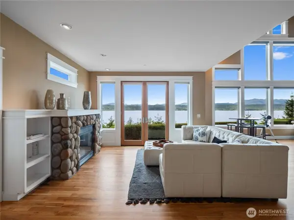 4590 E State Route 106, Union, WA 98592