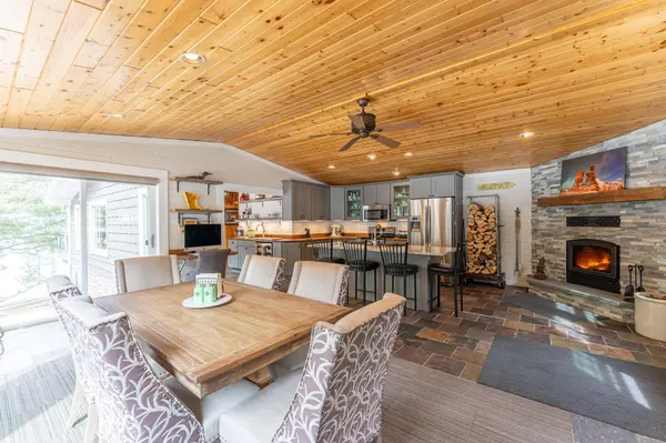 13282 Lodge RD, Fall Lake Twp, MN 55731