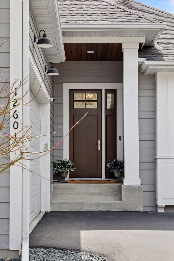 12601 Surrey ST, Eden Prairie, MN 55347