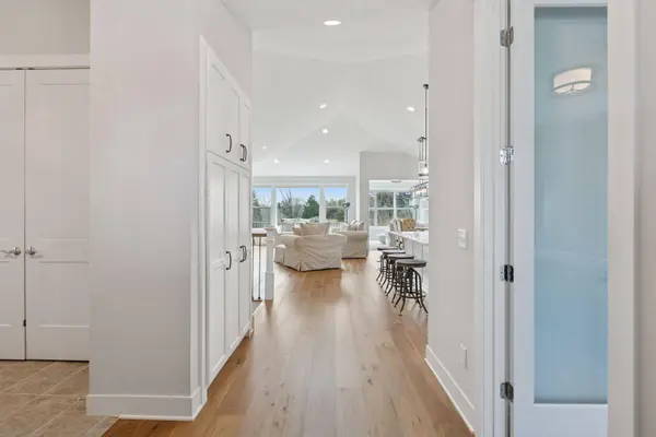 12601 Surrey ST, Eden Prairie, MN 55347