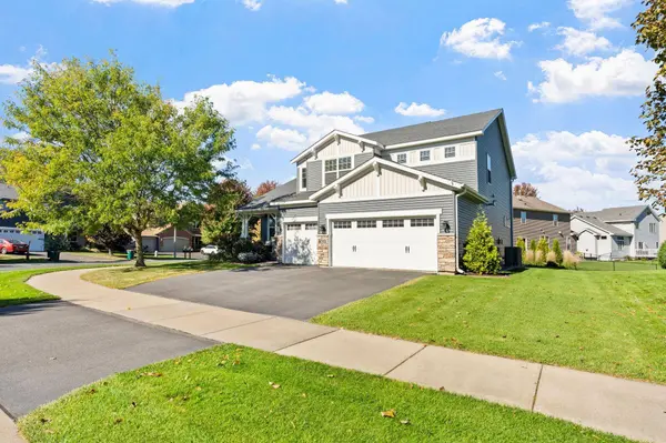 3434 124th CIR NE, Blaine, MN 55449