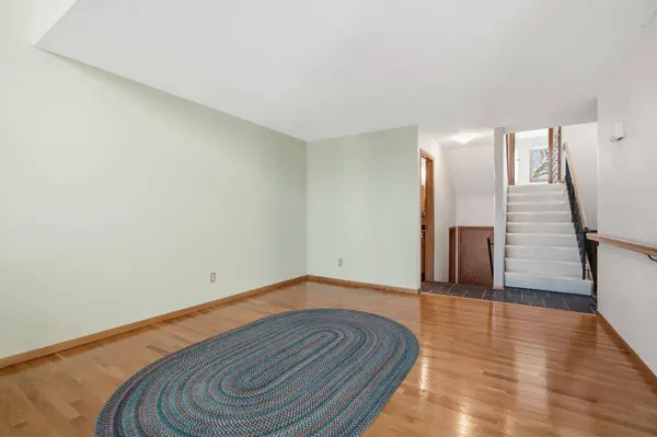 6733 W 82nd ST, Minneapolis, MN 55438