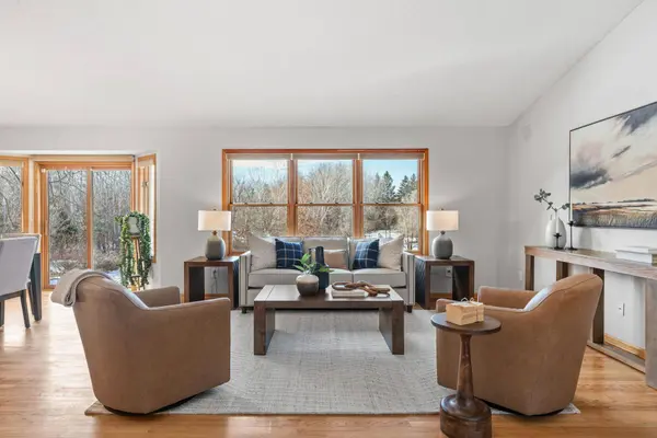 21820 Aztec ST NW, Oak Grove, MN 55303