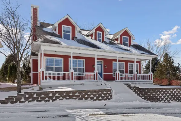 1631 Summit HL, Eagan, MN 55122