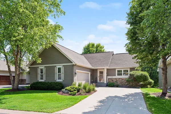 11763 Erskin CIR, Minneapolis, MN 55449