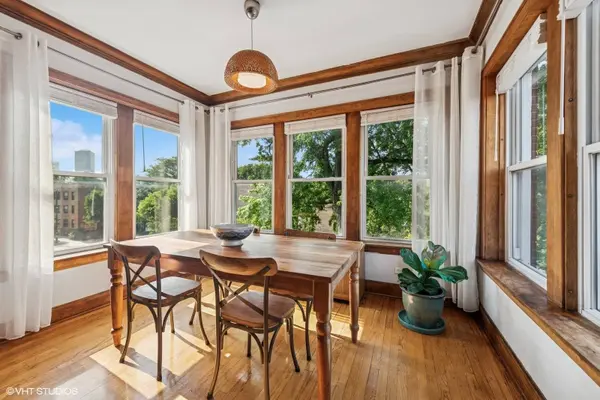 1412 W Bryn Mawr Avenue #3W, Chicago, IL 60660