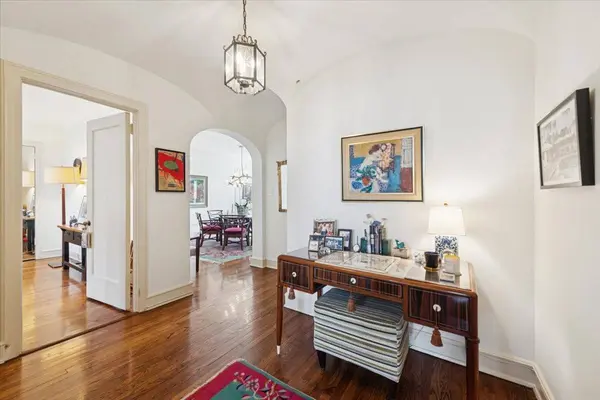 2440 N Lakeview Avenue #11C, Chicago, IL 60614