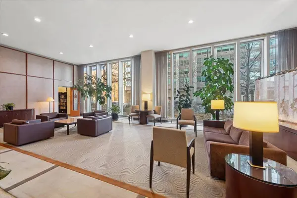 3550 N Lake Shore Drive #624, Chicago, IL 60657