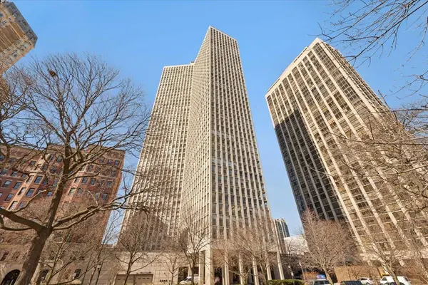 2626 N Lakeview Avenue #607, Chicago, IL 60614