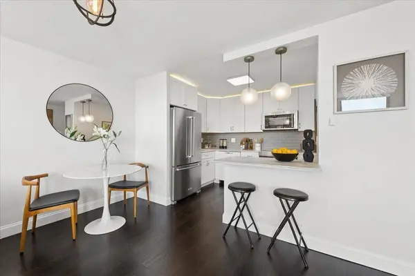 2626 N Lakeview Avenue #607, Chicago, IL 60614
