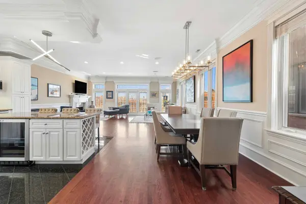 1359 N Mohawk Street #4, Chicago, IL 60610