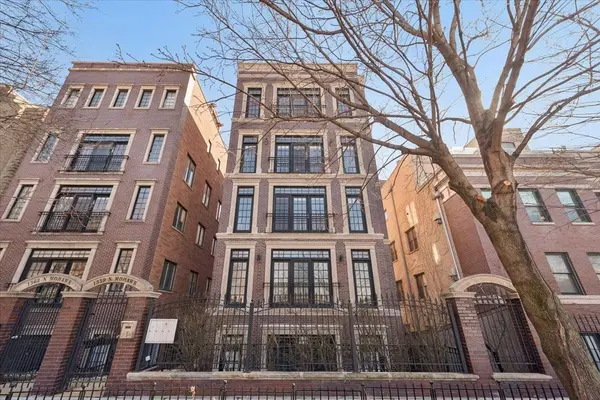 1359 N Mohawk ST #4, Chicago, IL 60610