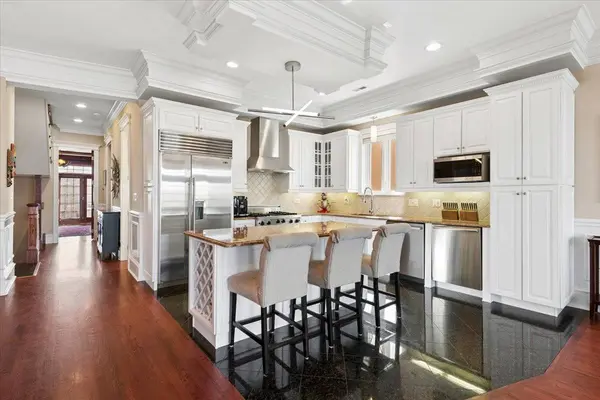 1359 N Mohawk Street #4, Chicago, IL 60610