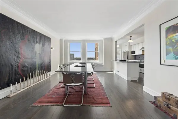 2440 N Lakeview Avenue #11E, Chicago, IL 60614