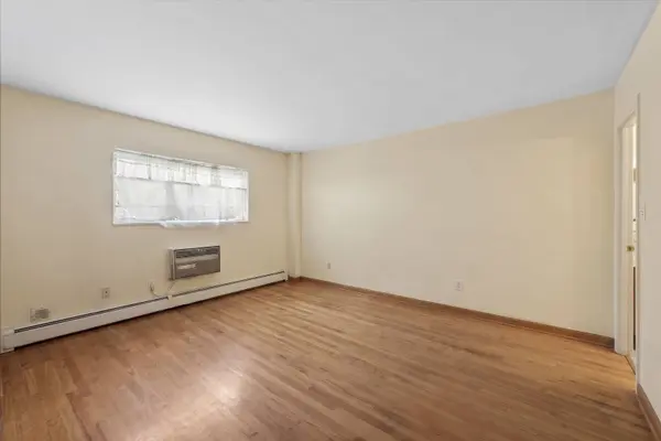 1567 Ridge AVE #702, Evanston, IL 60201